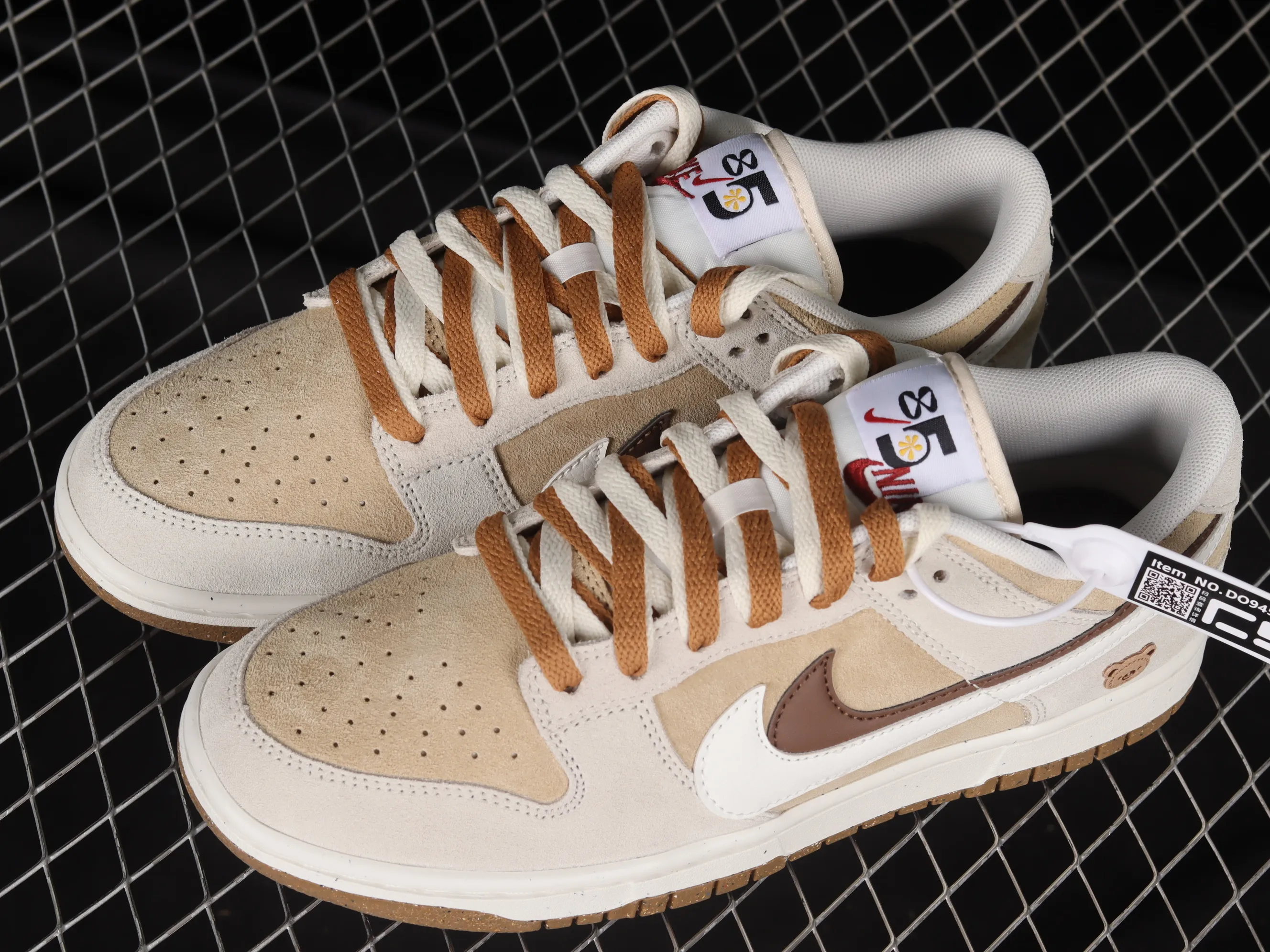 All categories Nk SB Dunk series Nk SB Dunk Low low-top sneakers Nk SB Dunk Low "85" white and brown double hook SB low-top sports and leisure sneakers DO9457-113